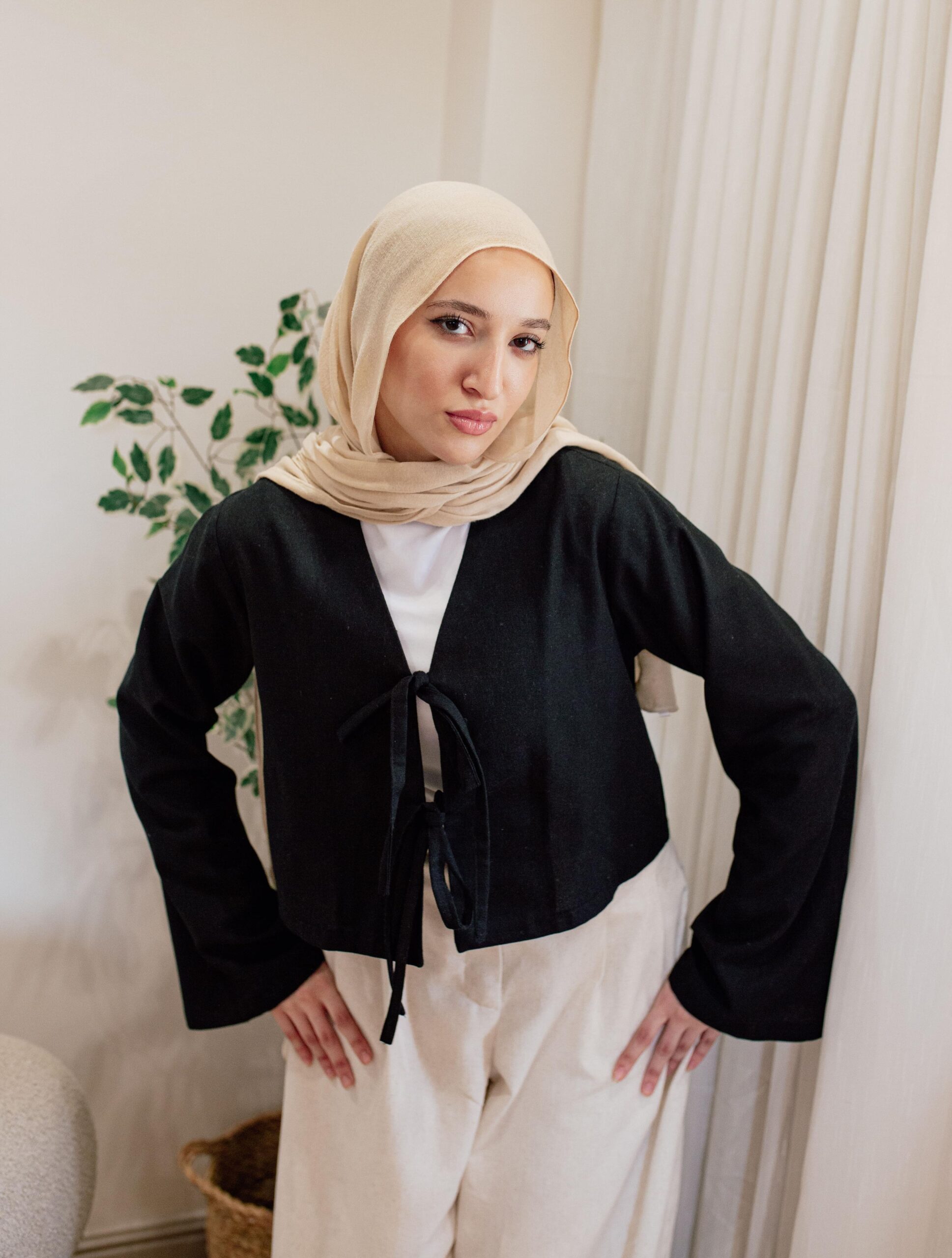 Lumi Linen Blouse – Black